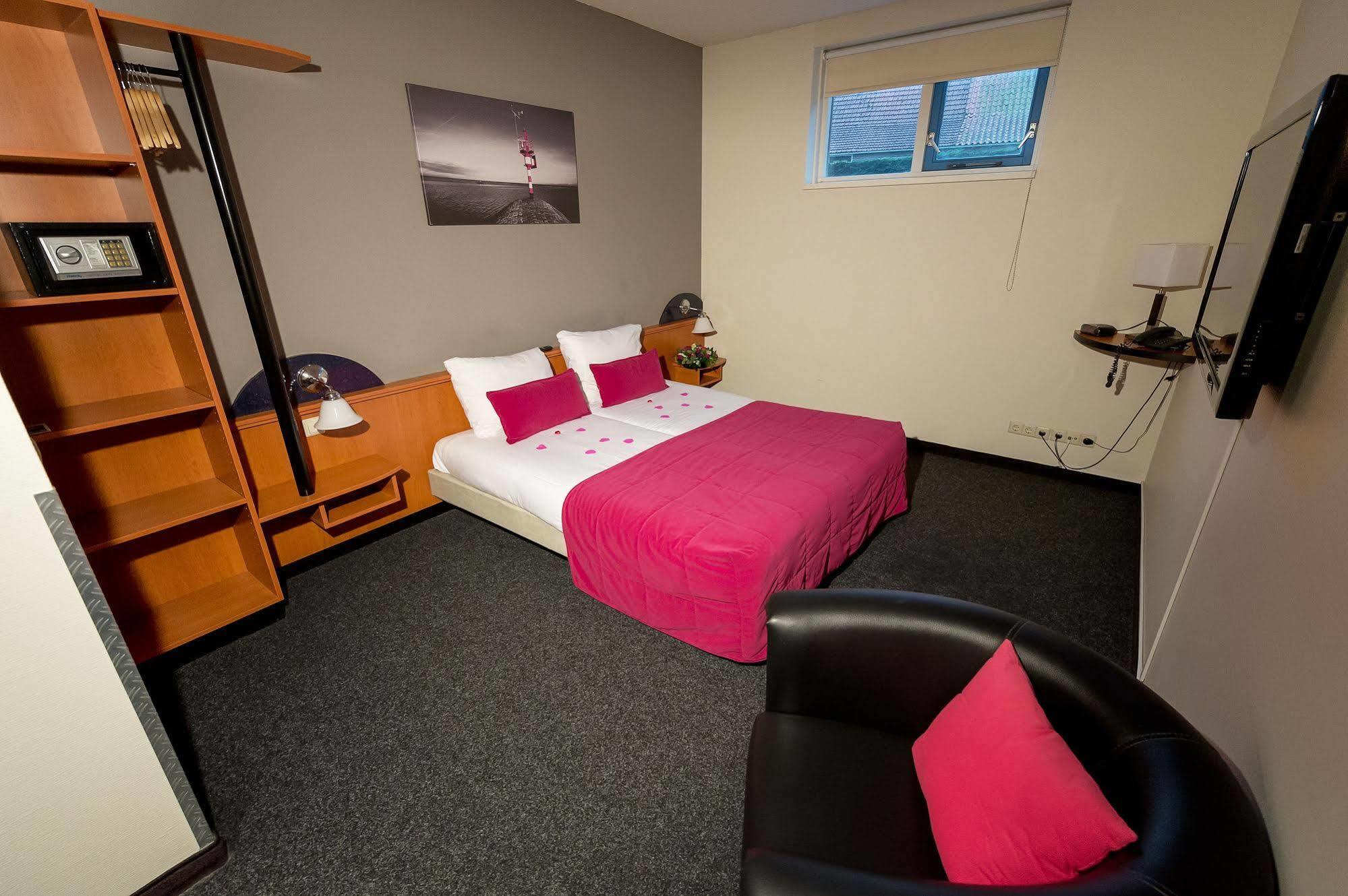 Hotel Bornholm West-Terschelling Dış mekan fotoğraf